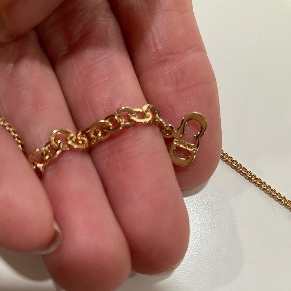 VINTAGE CHRISTIAN DIOR GOLD TONED PAVE TEARDROP PENDANT NECKLACE - Picture 4 of 7